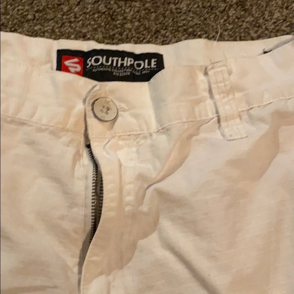 Men’s South Pole shorts - Picture 4 of 5